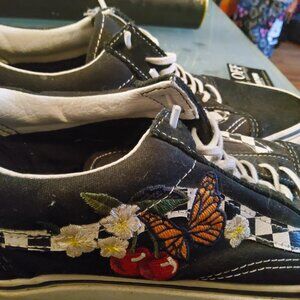 Vans embroidered